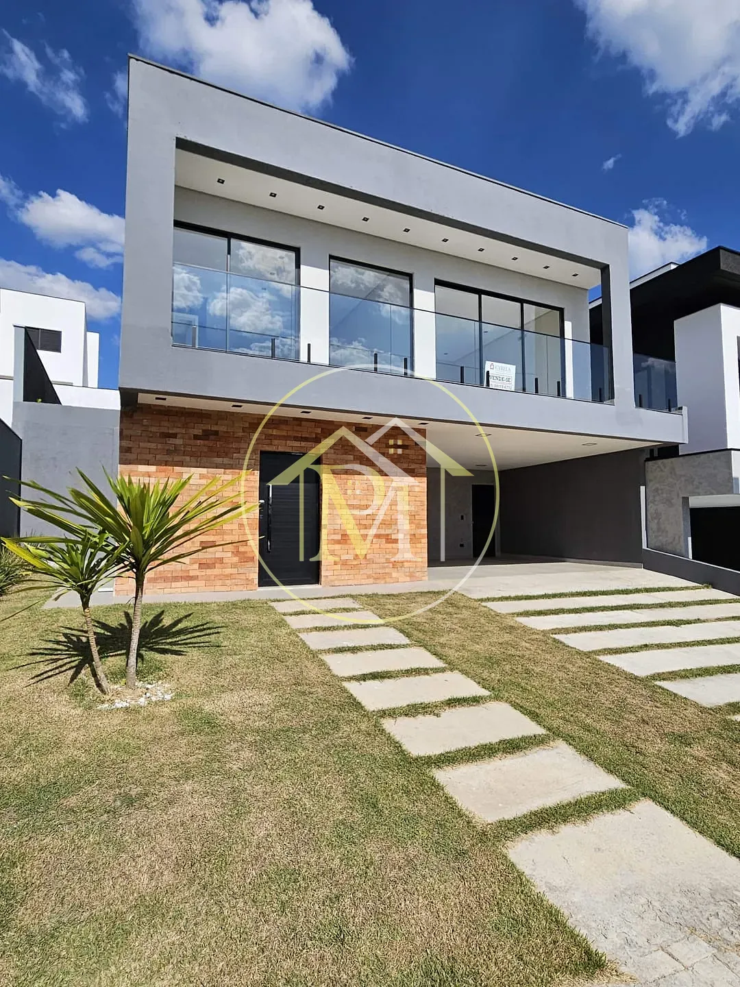 Casa, 3 quartos, 203 m² - Foto 1
