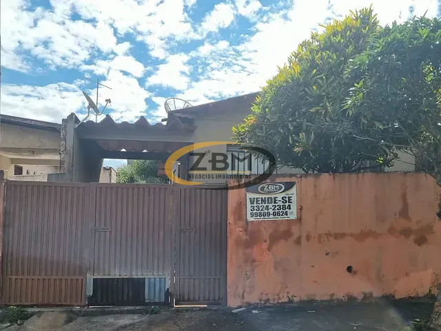 Casa com 456m² 3 quartos e 1 banheiro, à venda, no bairro Vila Santa Terezinha em Londrina