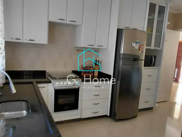 Casa com 300m² 3 quartos e 1 banheiro, à venda, no bairro Jardim Vila Rica em Cambé