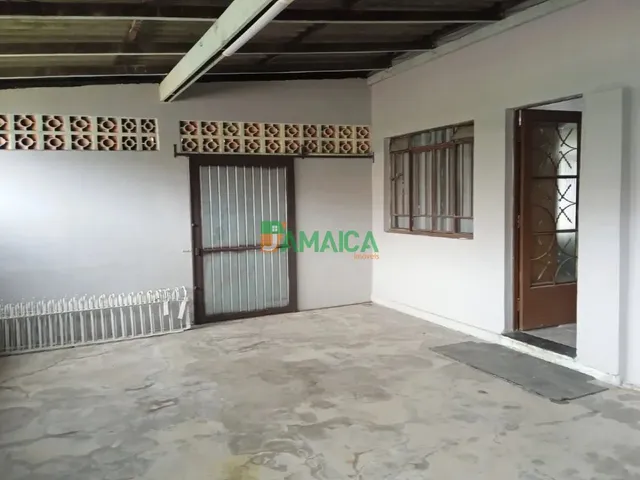 Casa 2 quartos e 1 banheiro, para alugar, no bairro Cajuru em Curitiba