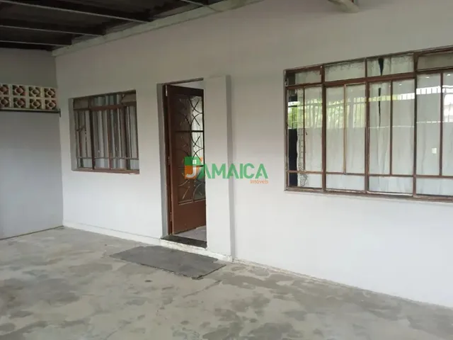 Casa 2 quartos e 1 banheiro, para alugar, no bairro Cajuru em Curitiba