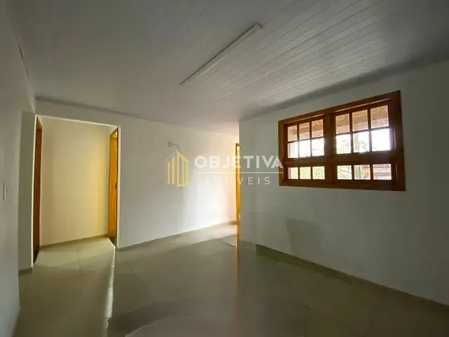 Casa 2 quartos e 2 banheiros, para alugar, no bairro Guarani em Novo Hamburgo