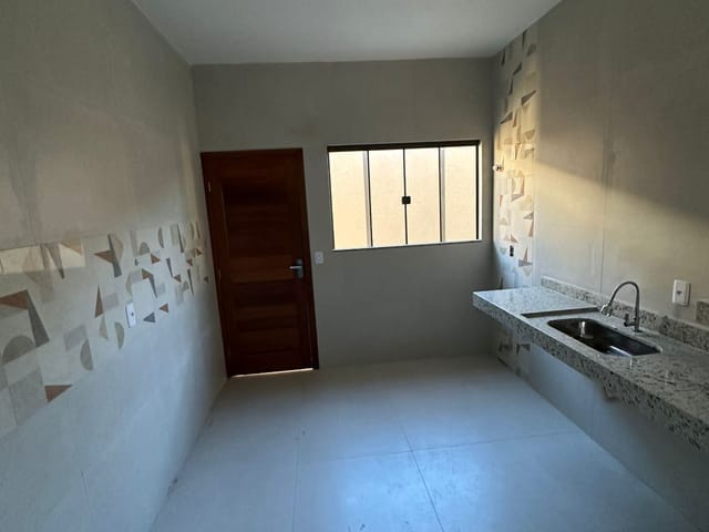 Casa 3 quartos e 3 banheiros, à venda, no bairro Jardim Mariléa em Rio das Ostras
