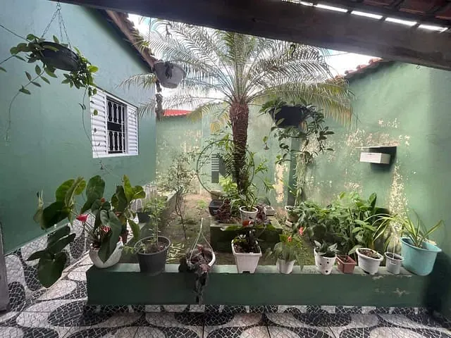 Casa 2 quartos e 1 banheiro, à venda, no bairro Jardim Santa Luzia em Guaratinguetá