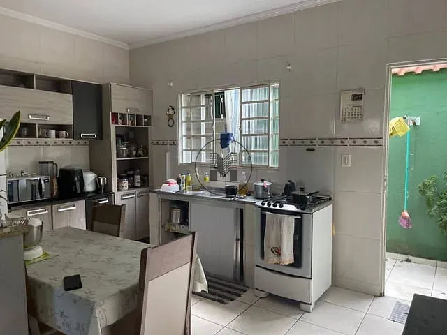 Casa 2 quartos e 1 banheiro, à venda, no bairro Jardim Santa Luzia em Guaratinguetá