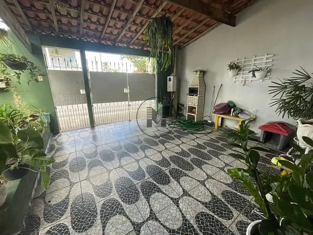 Casa 2 quartos e 1 banheiro, à venda, no bairro Jardim Santa Luzia em Guaratinguetá