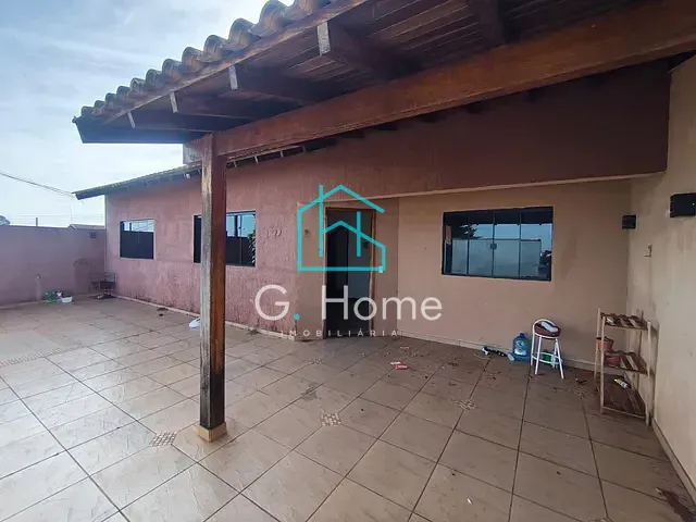 Casa com 377m² 2 quartos e 2 banheiros, para alugar, no bairro Residencial Quadra Norte em Londrina
