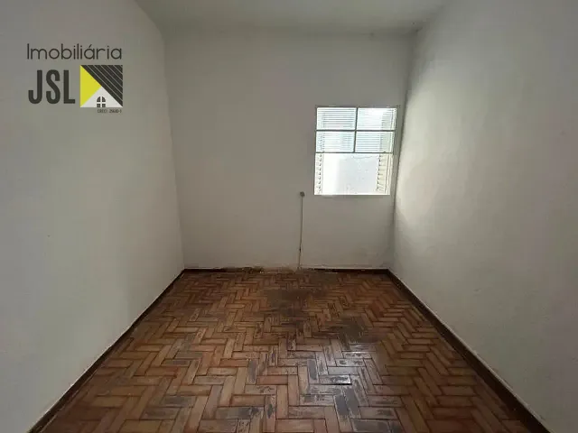 Casa com 125m² 2 quartos e 1 banheiro, para alugar, no bairro Vila Antônio Augusto Luiz em Caçapava