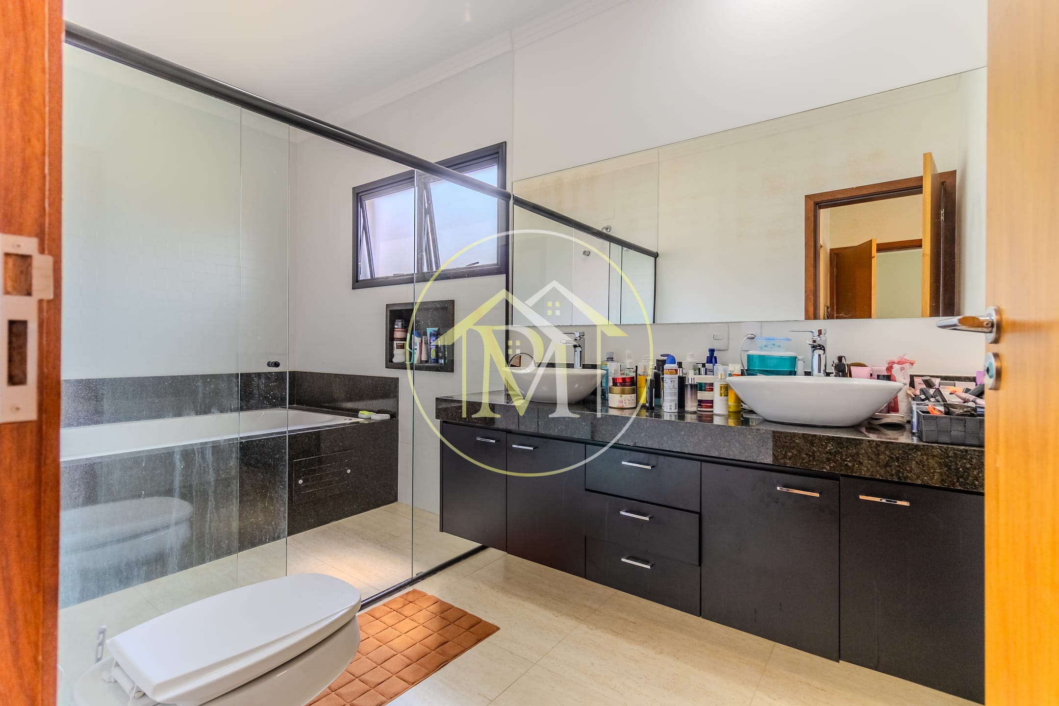Casa, 3 quartos, 258 m² - Foto 29