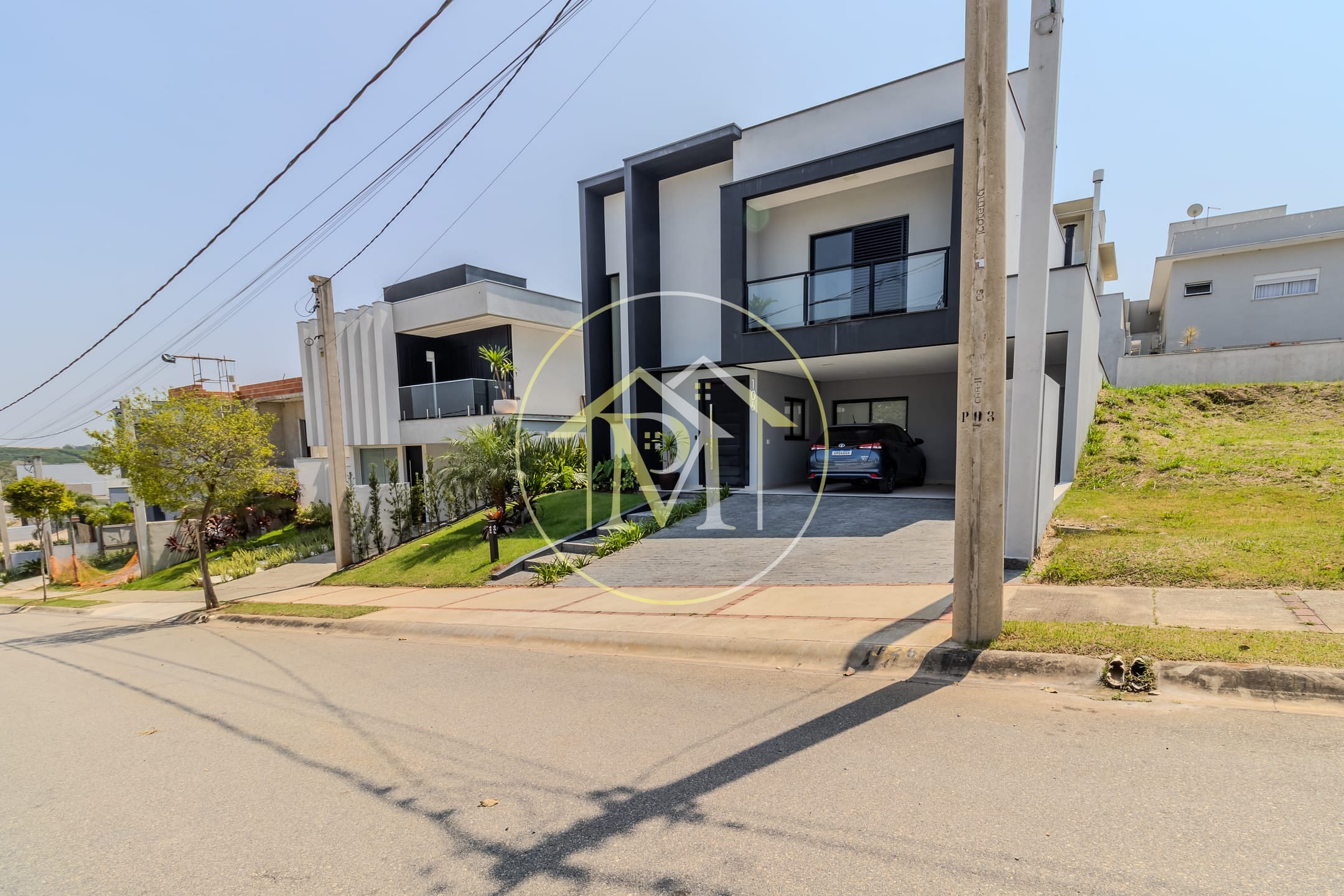 Casa, 3 quartos, 258 m² - Foto 1