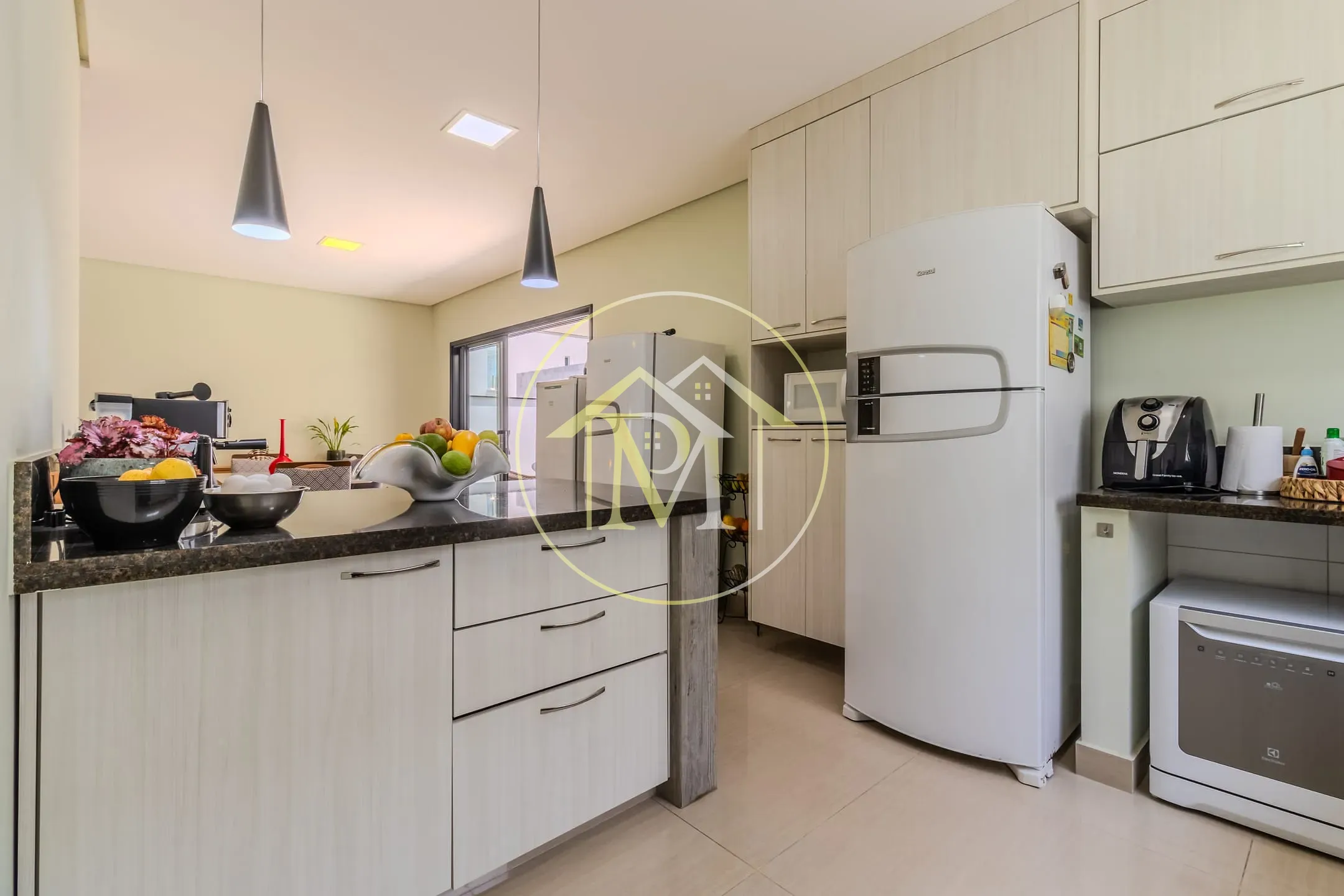 Casa, 3 quartos, 258 m² - Foto 11