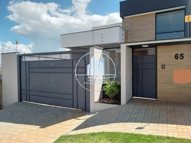 Casa com 310m² 3 quartos e 2 banheiros, à venda, no bairro Serra Morena em Pouso Alegre