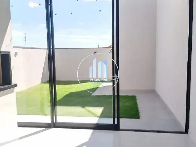 Casa com 310m² 3 quartos e 2 banheiros, à venda, no bairro Serra Morena em Pouso Alegre