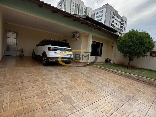 Casa com 320m² 4 quartos e 3 banheiros, à venda, no bairro Veraliz em Londrina