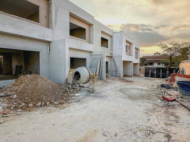 Casa 3 quartos e 3 banheiros, à venda, no bairro Cancela Preta em Macaé