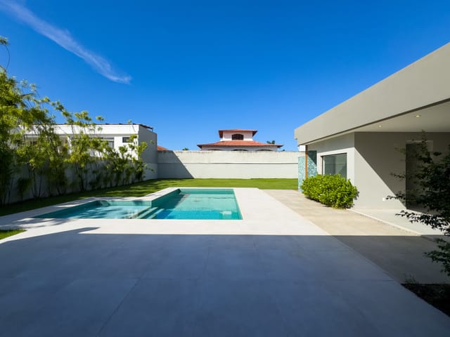 Casa com 1008m² 5 quartos e 7 banheiros, à venda, no bairro Barra da Tijuca em Rio de Janeiro