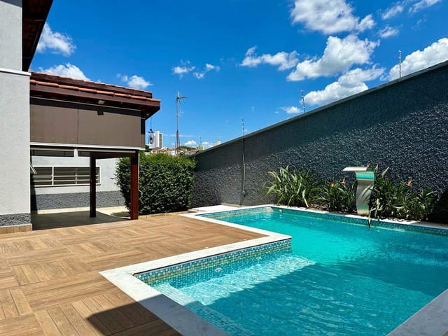 Casa com 728m² 4 quartos e 5 banheiros, à venda, no bairro Jardim América em Bragança Paulista