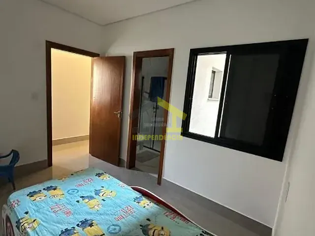 Casa com 260m², à venda, no bairro Parque do Varvito em Itu