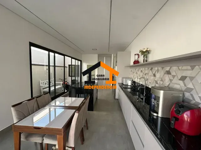 Casa com 260m² 3 quartos e 3 banheiros, à venda, no bairro Parque do Varvito em Itu