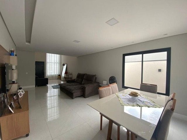 Foto do Casa - Casa com 3 dormitórios à venda, 190 m² por R$ 855.000,00 - Piedade - Caçapava/SP | INDEPENDENCE NEGOCIOS IMOBILIARIOS LTDA