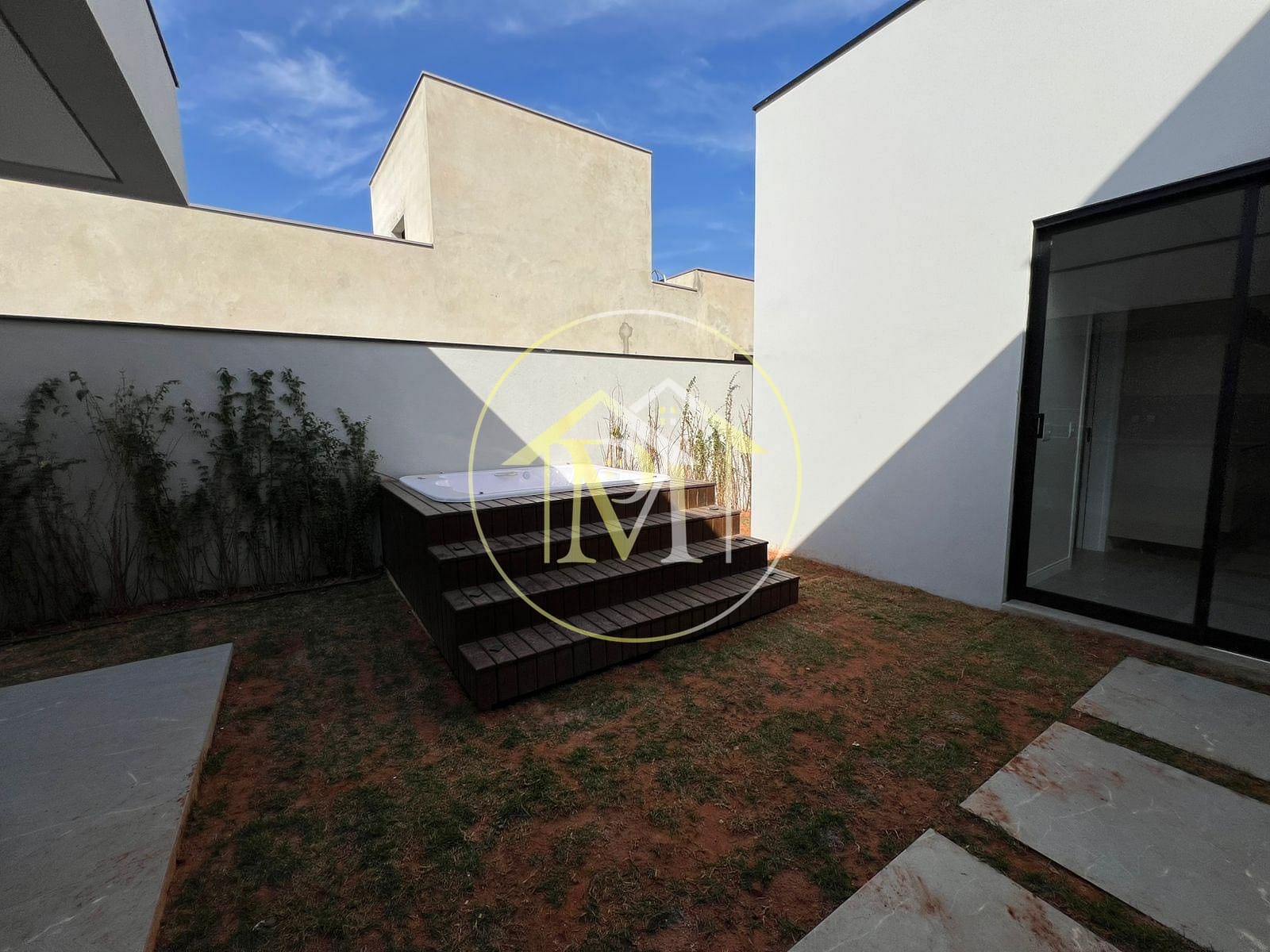 Casa à venda com 3 quartos, 200m² - Foto 7