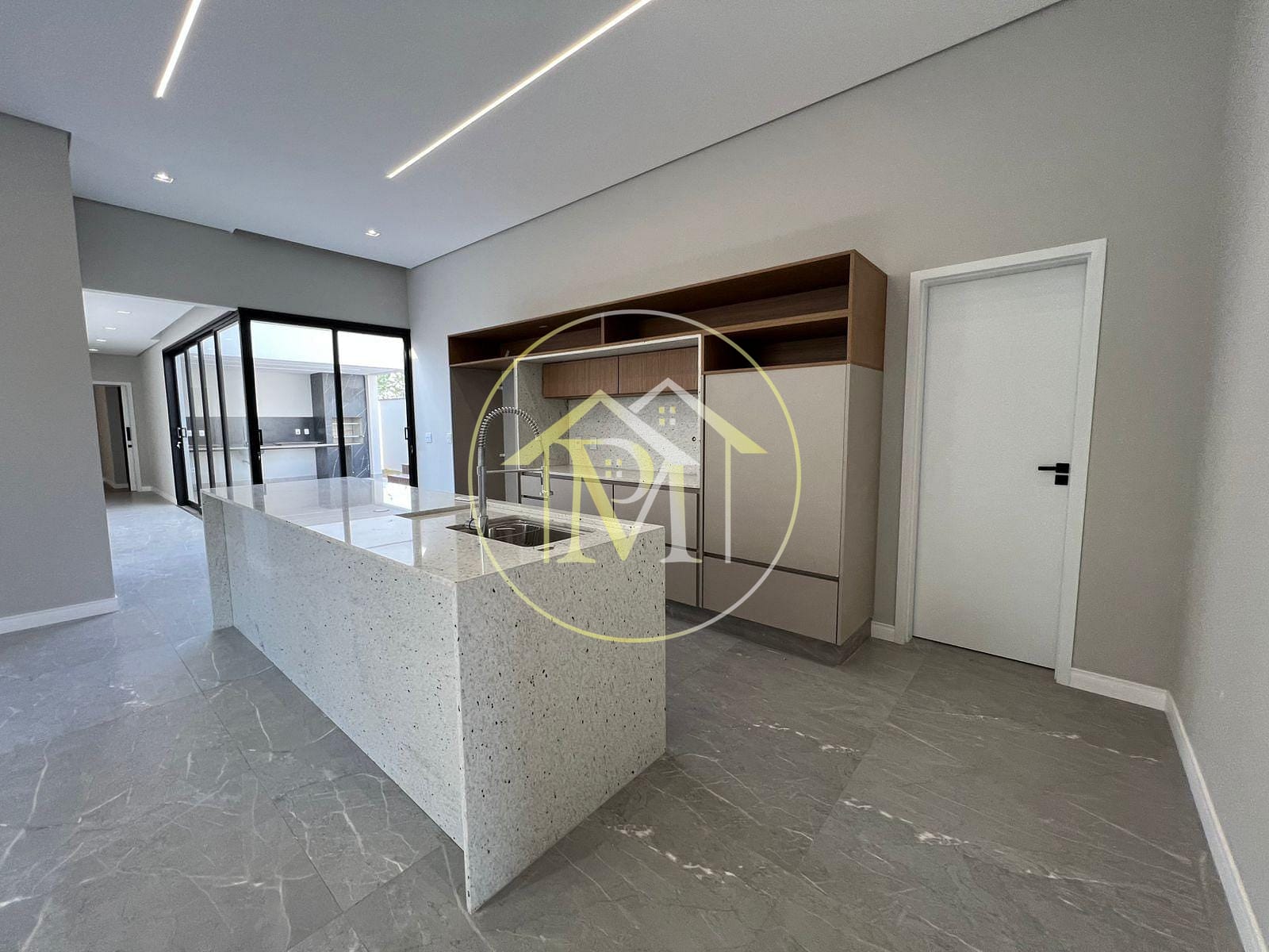 Casa à venda com 3 quartos, 200m² - Foto 15