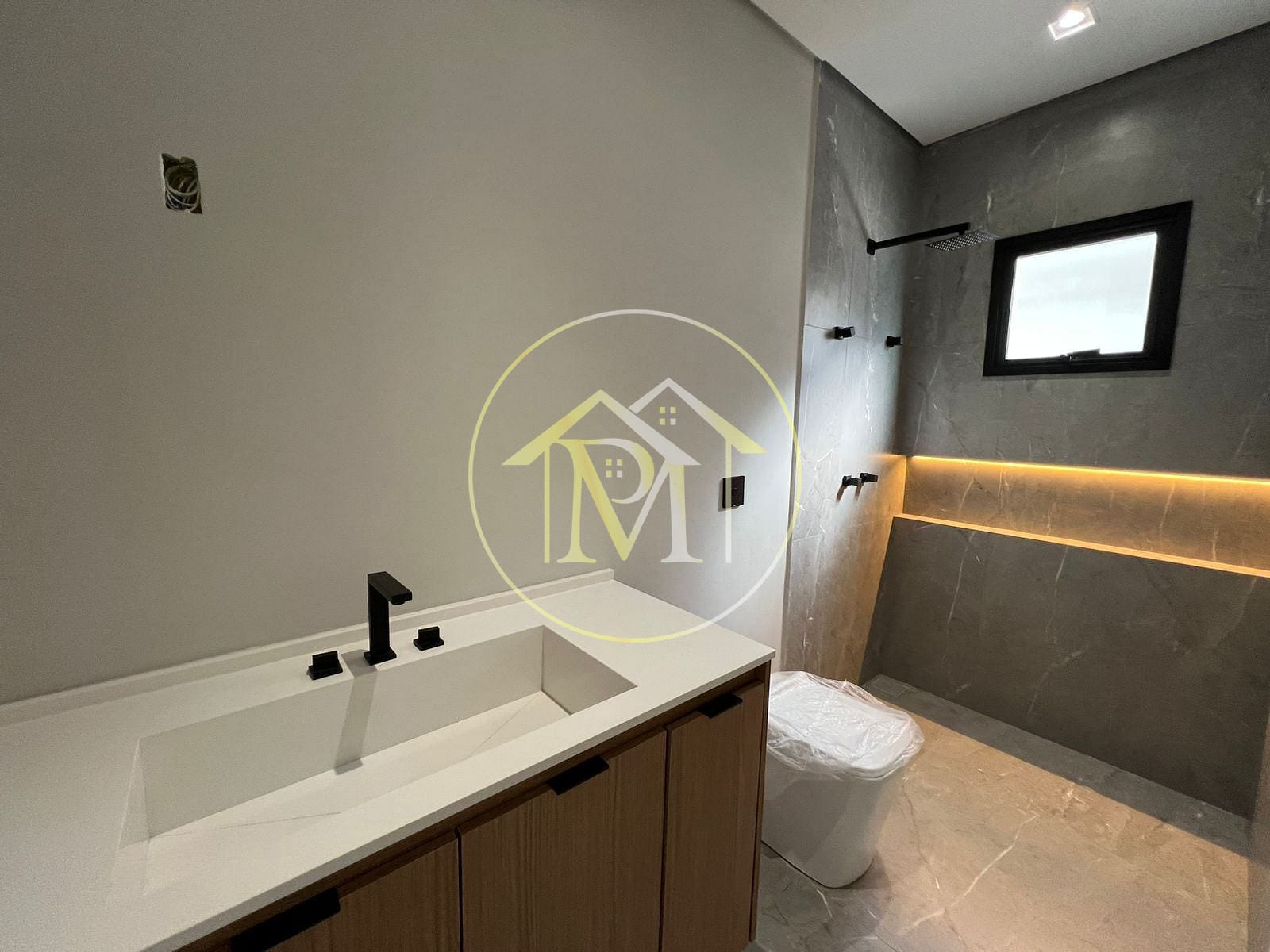 Casa à venda com 3 quartos, 200m² - Foto 3