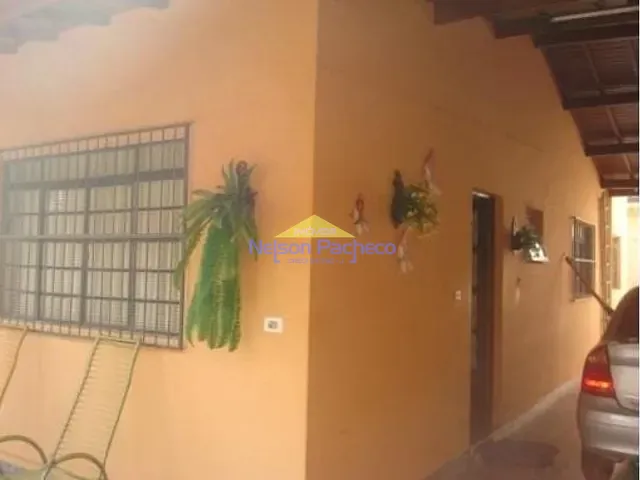 Casa com 500m² 2 quartos e 2 banheiros, à venda, no bairro Pitangueiras em Capivari