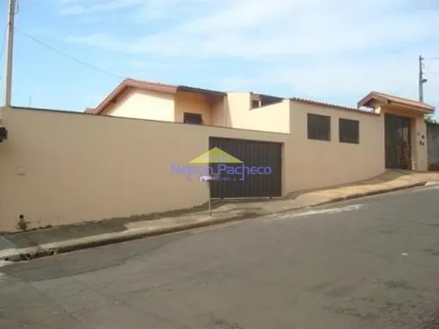 Casa com 500m² 2 quartos e 2 banheiros, à venda, no bairro Pitangueiras em Capivari