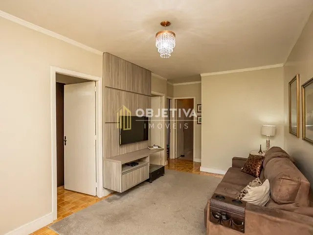 Casa com 225m² 4 quartos e 2 banheiros, à venda, no bairro Roselândia em Novo Hamburgo