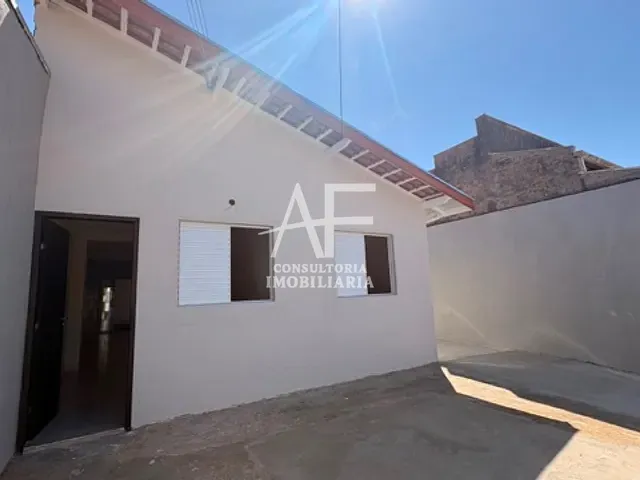 Casa com 180m² 3 quartos e 2 banheiros, à venda, no bairro Residencial Sítio Santo Antônio em Taubaté