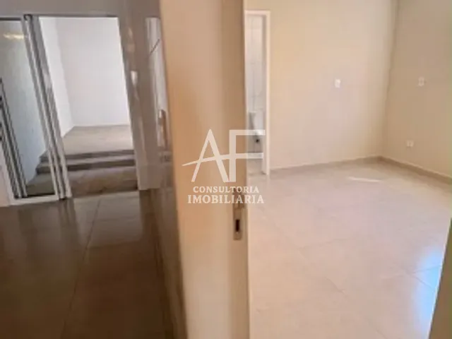 Casa com 180m² 3 quartos e 2 banheiros, à venda, no bairro Residencial Sítio Santo Antônio em Taubaté