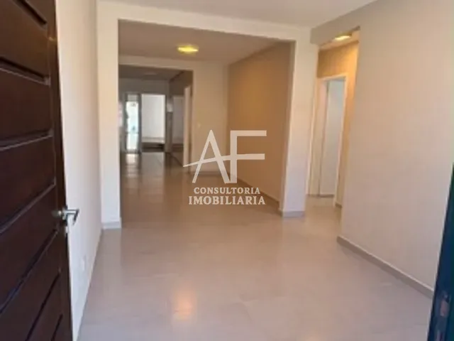 Casa com 180m² 3 quartos e 2 banheiros, à venda, no bairro Residencial Sítio Santo Antônio em Taubaté