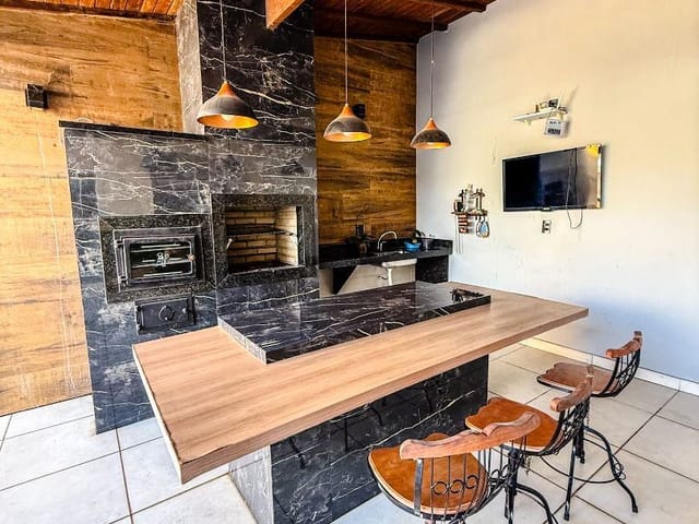 Casa 3 quartos e 3 banheiros, à venda, no bairro Granja dos Cavaleiros em Macaé