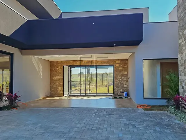 Casa com 1500m² 3 quartos e 5 banheiros, à venda ou para alugar, no bairro Rodovia em Sertanópolis