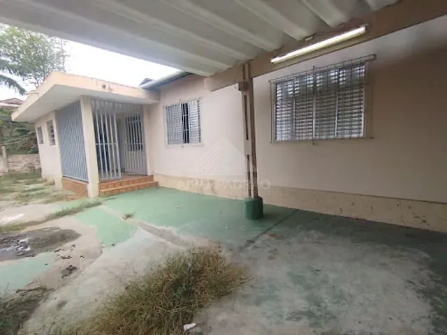 Casa com 270m² 2 quartos e 1 banheiro, à venda, no bairro Vila Dirce em Mauá