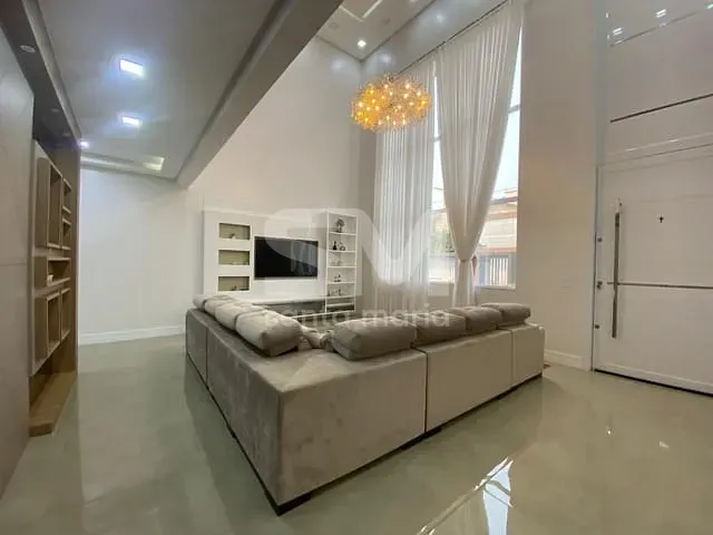 Casa com 360m² 4 quartos e 2 banheiros, à venda, no bairro Paraíso em Chapecó