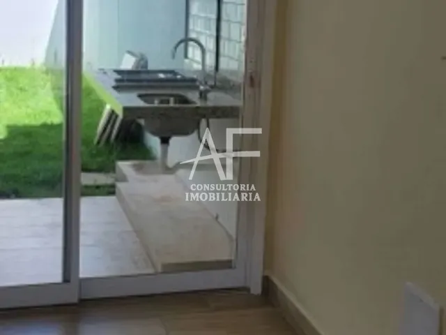 Casa com 250m² 3 quartos e 2 banheiros, à venda, no bairro Loteamento Industrial Água Preta em Pindamonhangaba