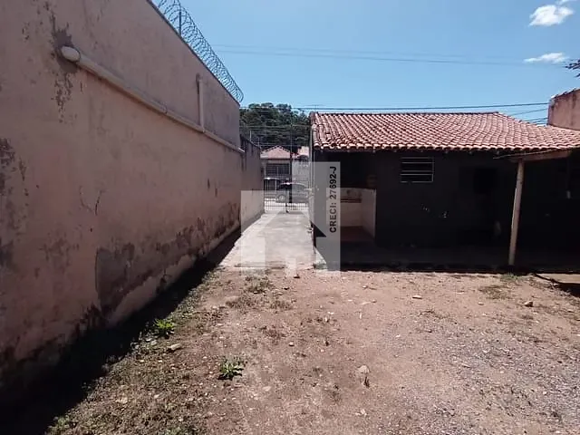 Casa com 224m² 2 quartos e 1 banheiro, à venda, no bairro Vila Joana em Jundiaí