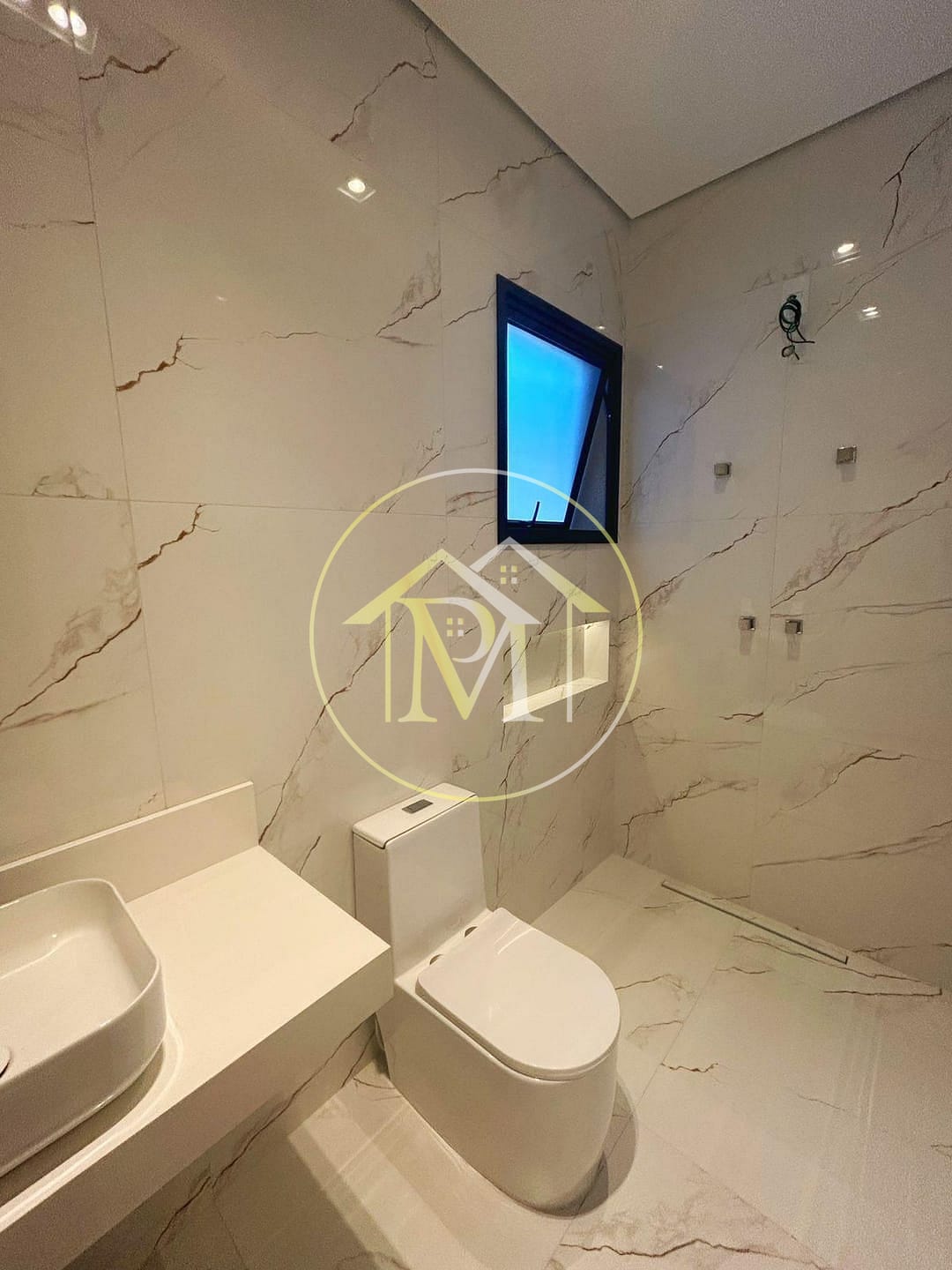 Casa à venda com 3 quartos, 170m² - Foto 3