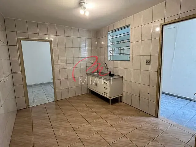 Casa 2 quartos e 1 banheiro, para alugar, no bairro Vila Nova Alba em São Paulo