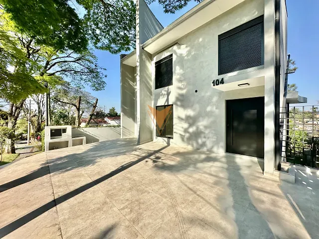 Casa 3 quartos e 4 banheiros, à venda ou para alugar, no bairro Pinus Park em Cotia