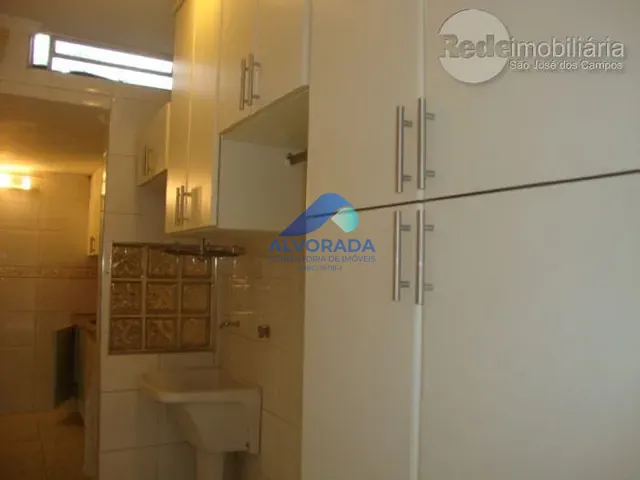 Casa com 250m² 3 quartos e 4 banheiros, à venda, no bairro Jardim das Indústrias em São José dos Campos