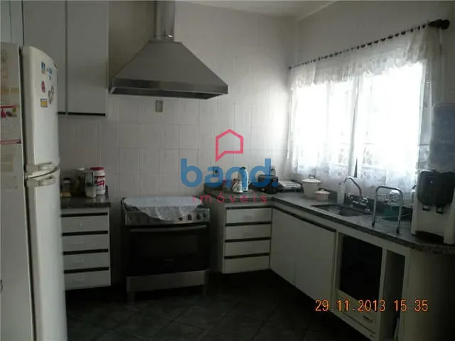 Casa com 1033m² 4 quartos e 6 banheiros, à venda, no bairro Jardim Bela Vista em Porto Feliz