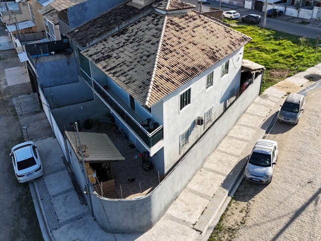 Casa 3 quartos e 3 banheiros, à venda, no bairro Parque Aurora em Campos dos Goytacazes