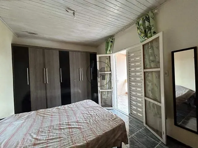 Casa 3 quartos e 1 banheiro, à venda, no bairro Jardim Esperança em Guaratinguetá