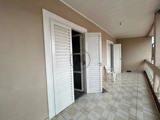 Casa 3 quartos e 1 banheiro, à venda, no bairro Jardim Esperança em Guaratinguetá