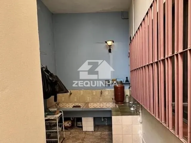 Casa com 300m² 5 quartos e 5 banheiros, à venda, no bairro Vila Campesina em Osasco