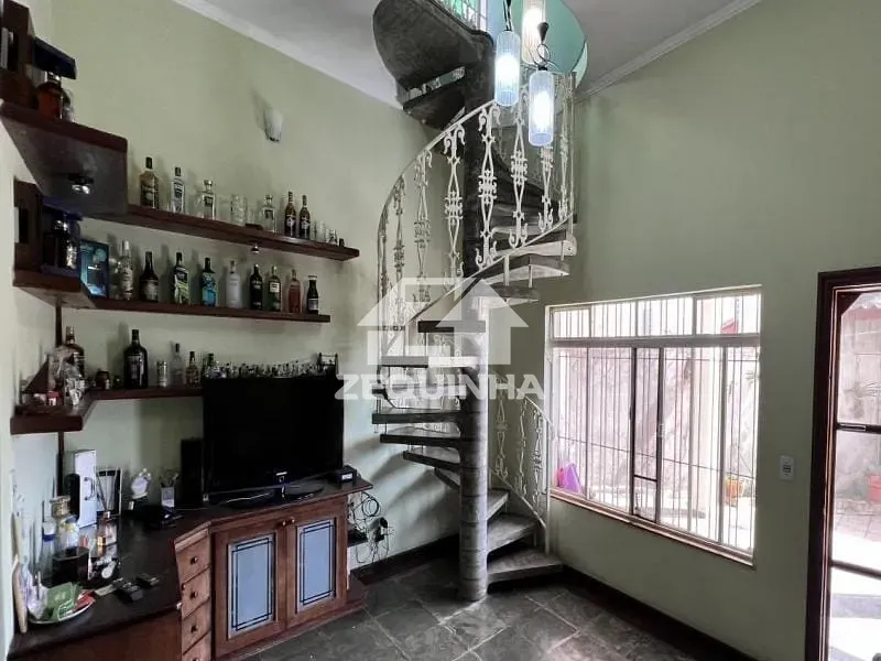 Casa, 5 quartos, 248 m² - Foto 9