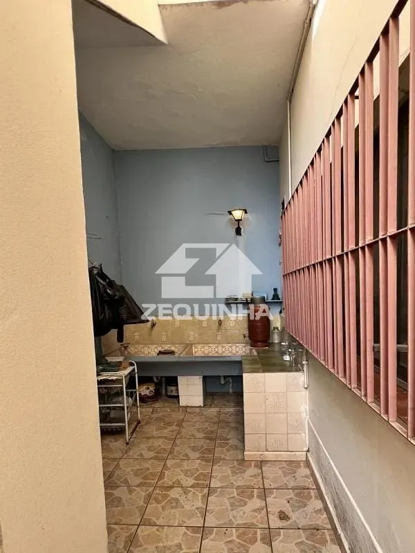 Casa, 5 quartos, 248 m² - Foto 3